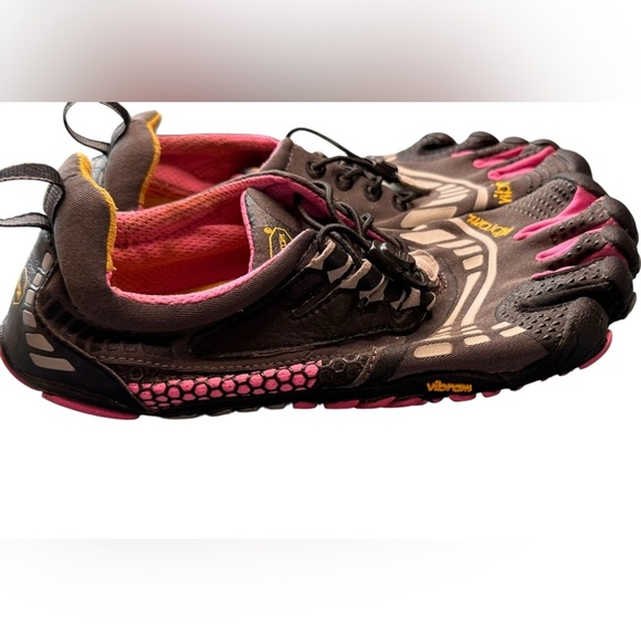 Vibram FiveFingers Women’s Barefoot Running Shoes – Size 37 (US 7) - Picture 6 of 6